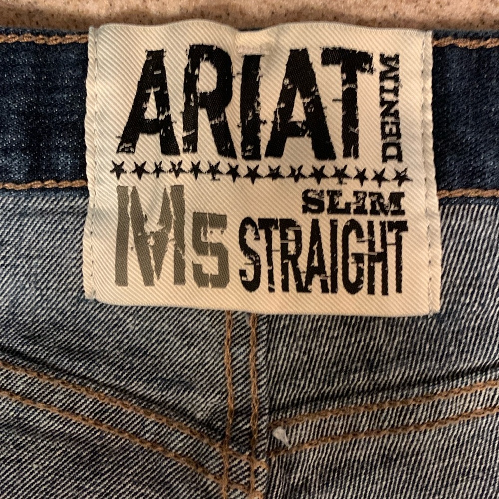 Ariat M5 NWOT 36/34 never worn!!